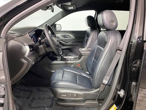 Used 2023 Chevrolet Traverse LT AWD/4WD image 11