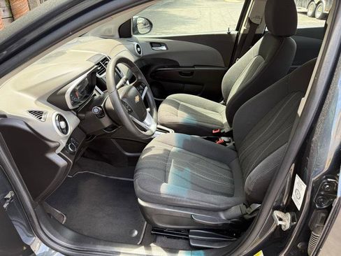 Used 2020 Chevrolet Sonic LT FWD image 22