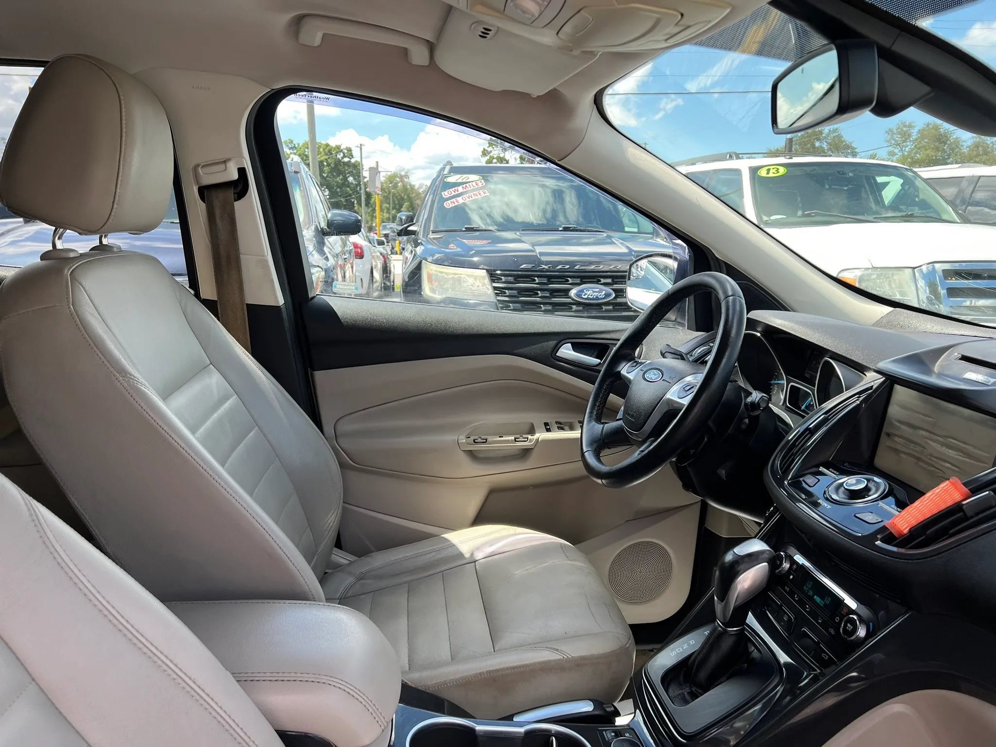 Used 2014 Ford Escape Titanium FWD image 16