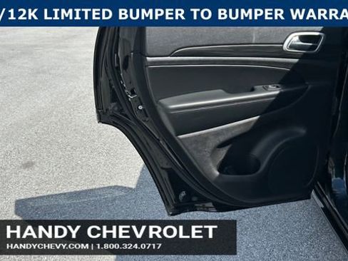 Used 2021 Jeep Grand Cherokee Laredo X AWD/4WD image 25