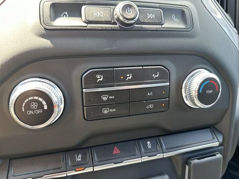 Certified 2024 GMC Sierra 2500 Pro w/ Convenience Package image 18