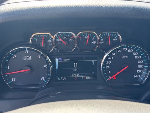 Used 2020 Chevrolet Suburban LS w/ Enhanced Driver Alert Package image 16