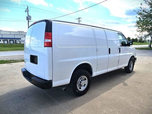 Used 2023 Chevrolet Express 2500 w/ Driver Convenience Package RWD image 6