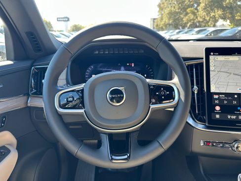 New 2026 Volvo XC90 B5 Core image 14