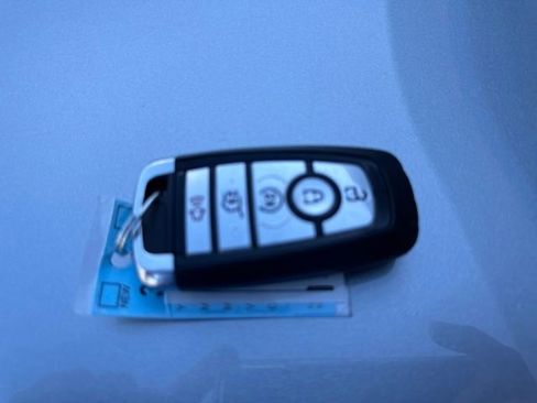 Used 2024 Ford Escape ST-Line image 30