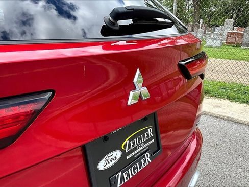 Used 2023 Mitsubishi Outlander SE image 31