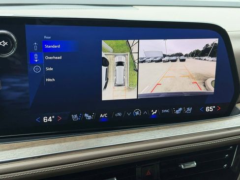 Used 2025 Chevrolet Tahoe High Country RWD image 13