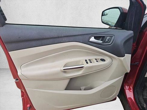 Used 2018 Ford Escape SE w/ SE Sync 3 Package image 12