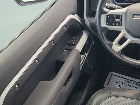 Used 2023 Land Rover Defender 110 X-Dynamic SE AWD/4WD image 21