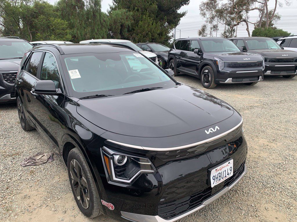 Certified 2023 Kia Niro Wind FWD image 4