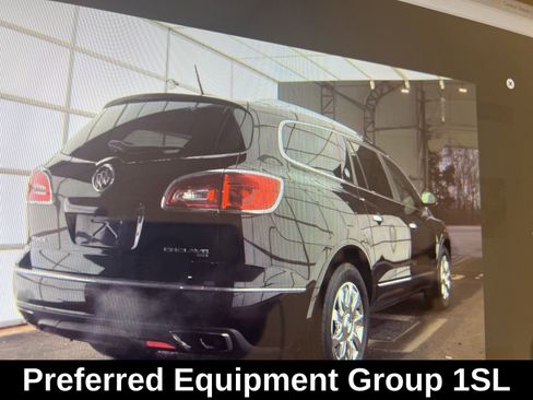 Used 2017 Buick Enclave Leather image 2