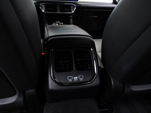 Used 2023 VinFast VF 8 Plus AWD/4WD image 38