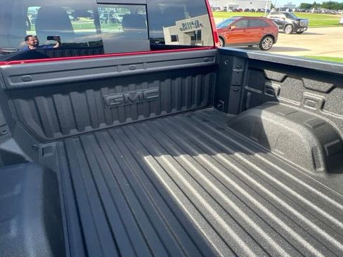 Used 2024 GMC Sierra 1500 SLT AWD/4WD image 6