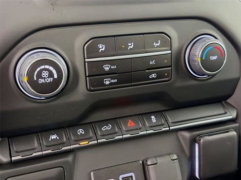 Used 2023 Chevrolet Silverado 1500 Custom w/ LPO, Dark Essentials Package AWD/4WD image 21