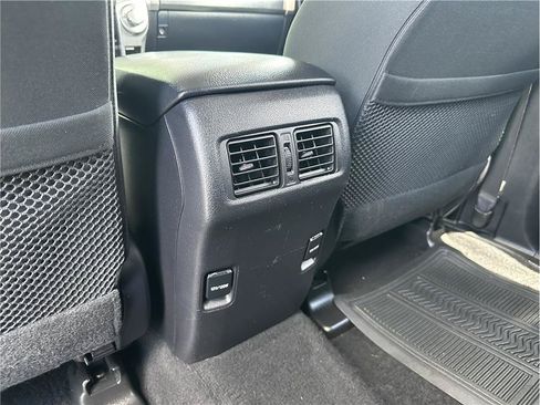 Used 2015 Toyota 4Runner SR5 AWD/4WD image 17