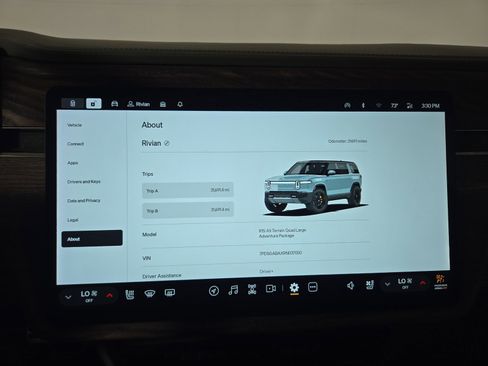 Used 2024 Rivian R1S Adventure image 29