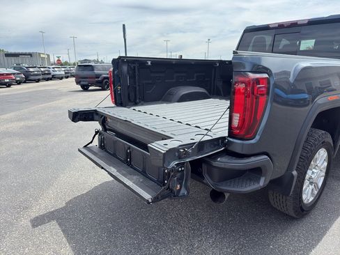 Used 2020 GMC Sierra 2500 Denali w/ Denali Ultimate Package AWD/4WD image 21