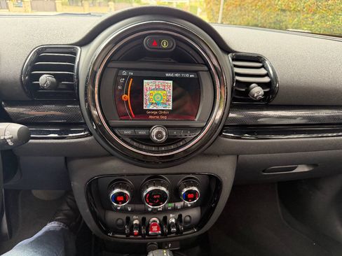 Used 2019 MINI Cooper Clubman FWD image 30