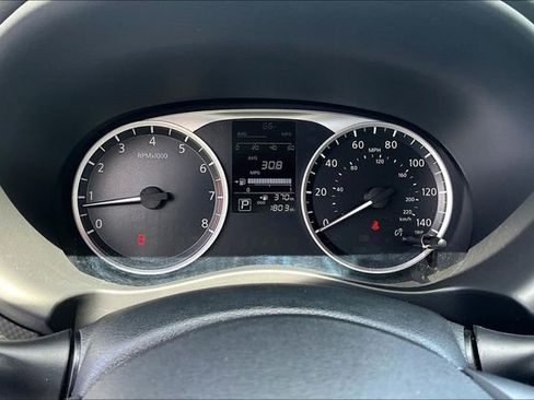 Used 2025 Nissan Kicks Play S FWD image 12