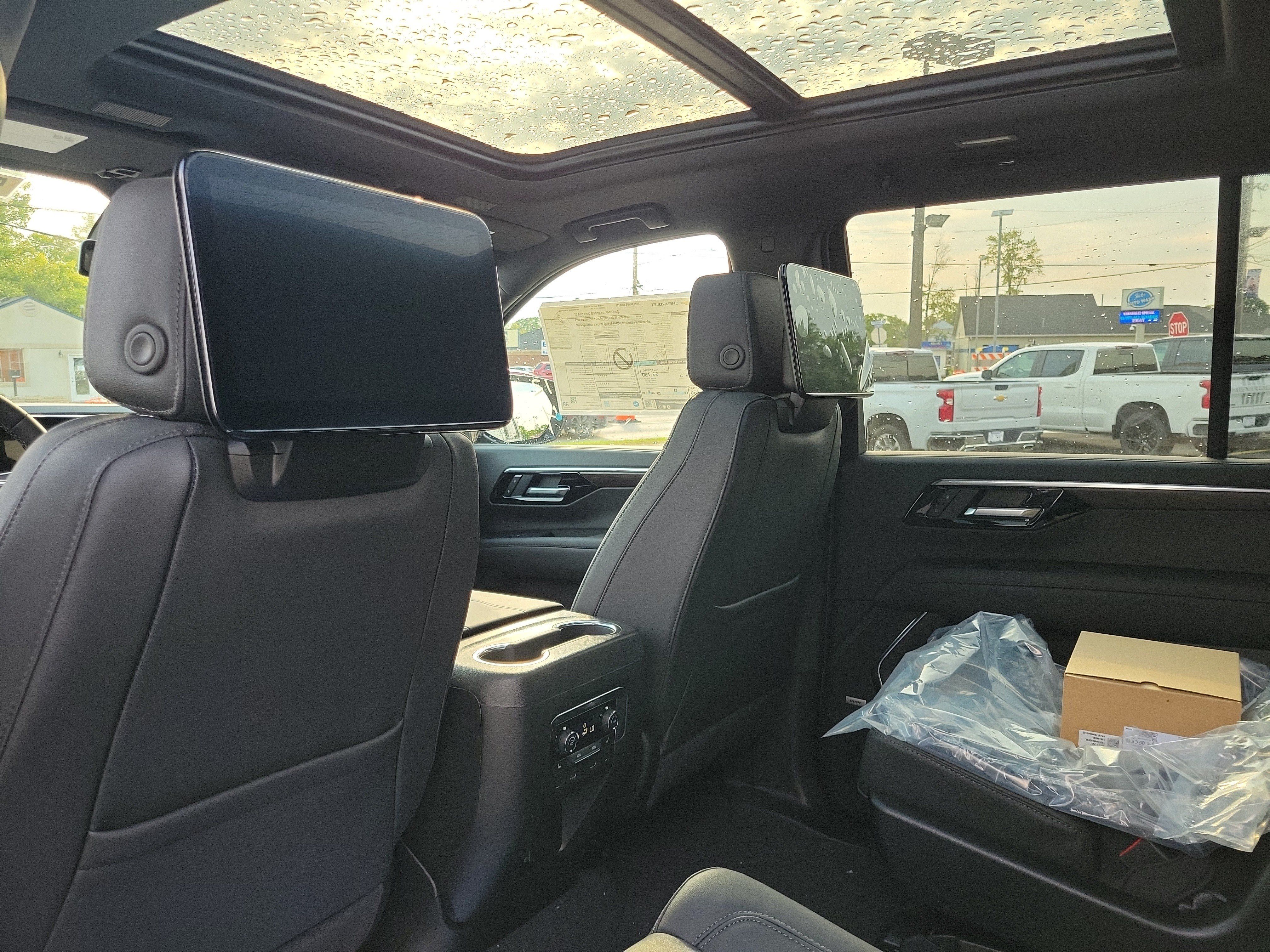 New 2026 Chevrolet Tahoe Z71 w/ Z71 Off-Road Package AWD/4WD image 14
