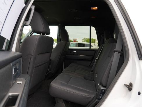 Used 2017 Ford Expedition XL w/ Equipment Group 101A AWD/4WD image 18