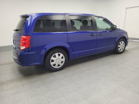 Used 2019 Dodge Grand Caravan SE w/ UConnect Hands-Free Group FWD image 10