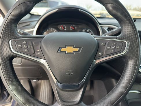Used 2025 Chevrolet Malibu LT image 13