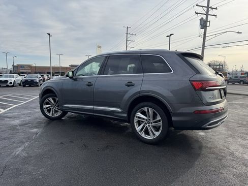 Used 2022 Audi Q7 Premium Plus w/ Premium Plus Package image 4