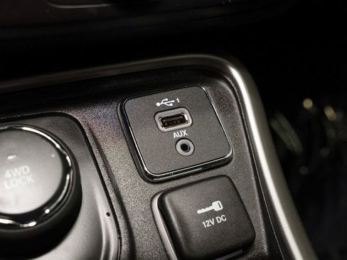 Used 2021 Jeep Compass 80th Special Edition image 15