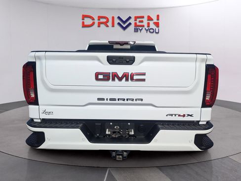 Used 2022 GMC Sierra 1500 AT4X image 5