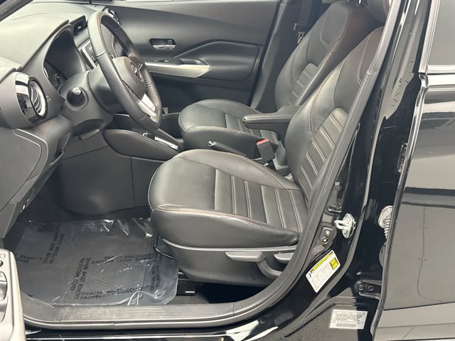 Used 2020 Nissan Kicks SR w/ SR Premium Package FWD image 11