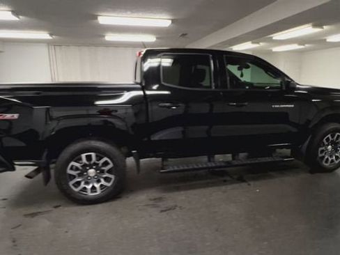 Certified 2024 Chevrolet Colorado LT w/ LT Convenience Package III image 9