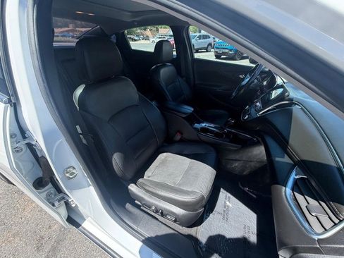 Used 2020 Chevrolet Malibu Premier FWD image 10