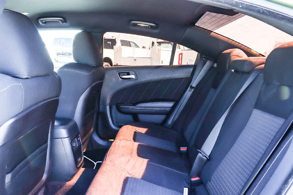 Used 2022 Dodge Charger R/T w/ Blacktop Package RWD image 17