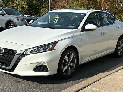 Certified 2021 Nissan Altima 2.5 SV w/ SV Premium Package