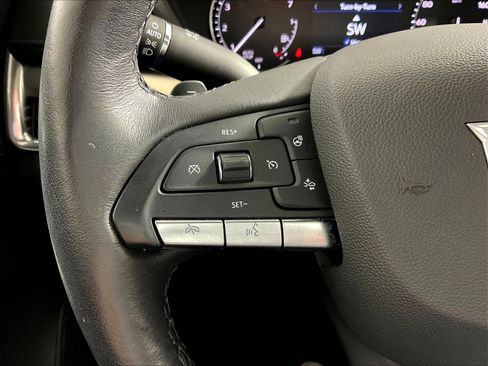 Used 2023 Cadillac XT4 Premium Luxury AWD/4WD image 12
