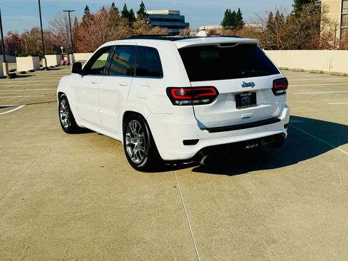 Used 2014 Jeep Grand Cherokee SRT8 w/ Luxury Group II image 7