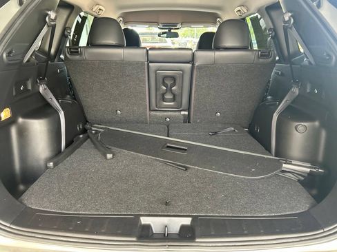 Used 2022 Mitsubishi Outlander SEL AWD/4WD image 36