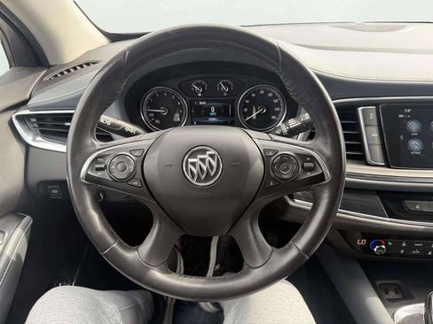 Used 2019 Buick Enclave Essence AWD/4WD image 17