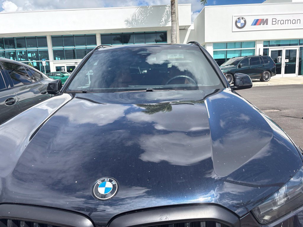 Certified 2024 BMW X5 sDrive40i w/ M Sport Package RWD image 11