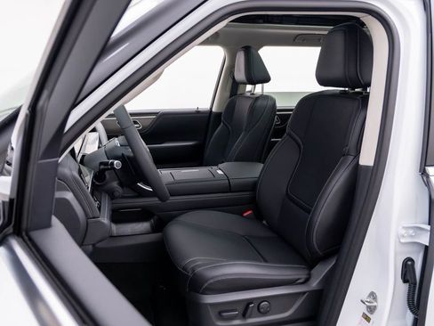 New 2026 INFINITI QX80 Pure w/ Cargo Package AWD/4WD image 15