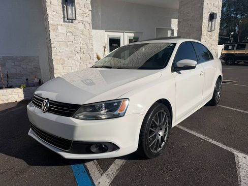 Used 2013 Volkswagen Jetta TDI image 3