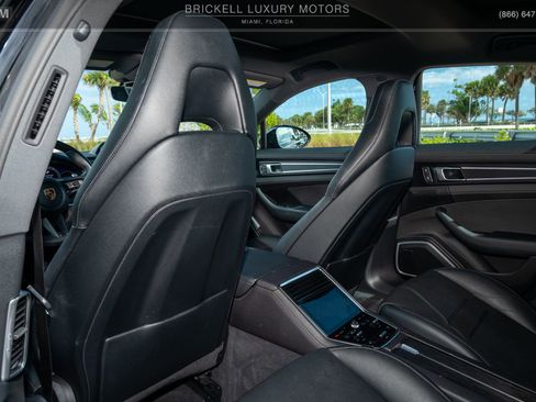 Used 2022 Porsche Panamera Platinum Edition RWD image 21