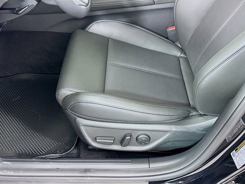 New 2026 Genesis G70 2.5T RWD image 21