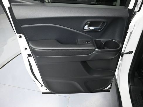 Certified 2025 Honda Ridgeline RTL image 25