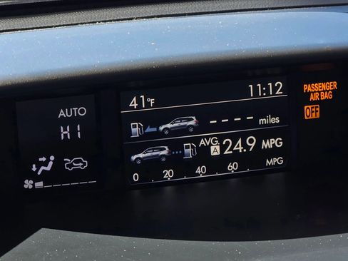 Used 2017 Subaru Forester 2.5i Premium w/ All-Weather Package image 16