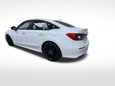 Used 2023 Honda Civic Sport image 6