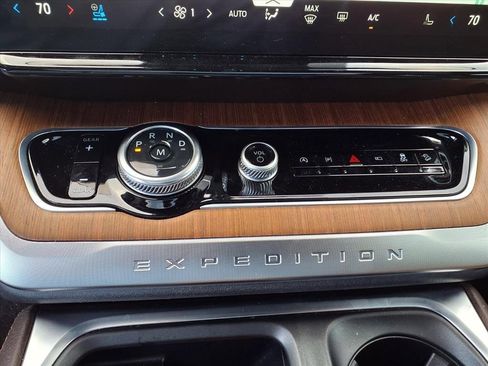 New 2025 Ford Expedition King Ranch image 11