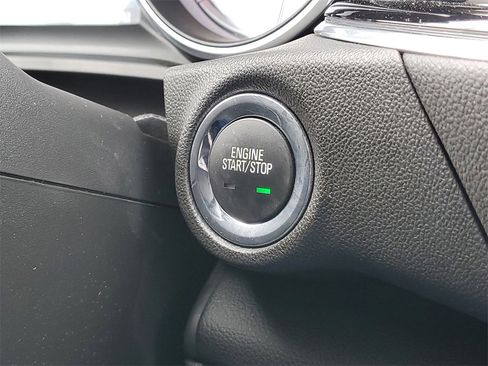 Used 2018 Buick Regal Essence w/ Driver Confidence Package #1 image 35