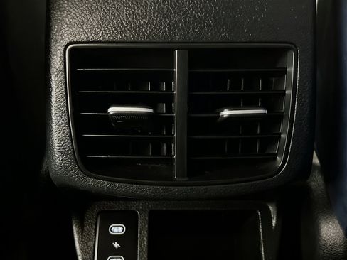 Used 2024 Kia Seltos S AWD/4WD image 18